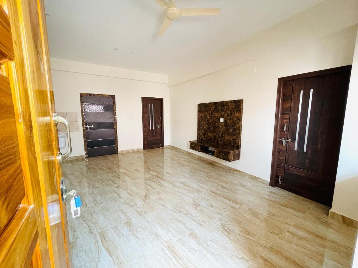 Lsr Service Apartments ティルパティ エクステリア 写真